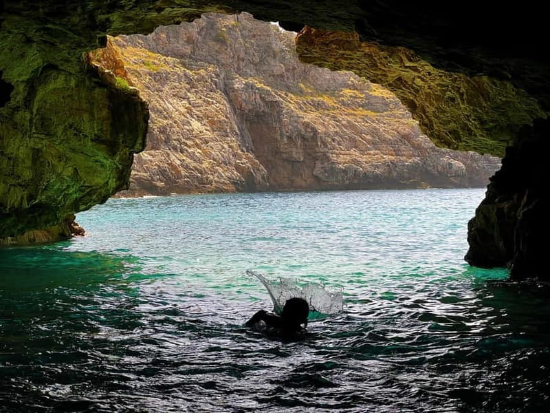 Vlore: Grama Bay & Karaburun Caves 8-Hour Speedboat Tour - Dafina Bay and Dafina Cave: one hour of deep-blue water time