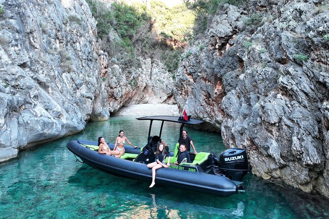 Vlore Speedboat Tour to Dafina Bay & Haxhi Ali Cave - Dafina Cave: short exploring time in a small world