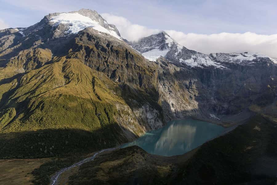 Wānaka: Heli Siberia - Helicopter Flight, Hike & Jet Boat - The 15-minute helicopter flight over Wilkin and Makarora