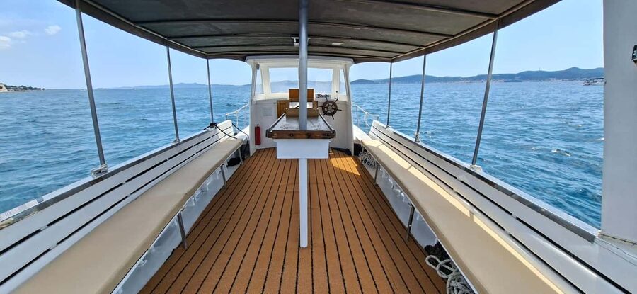 Zadar: Island Hopping Speedboat Adventure with Aperol Spritz - Stop Style 2: Island Time With Streets, Coffee, Gelato, and Beaches