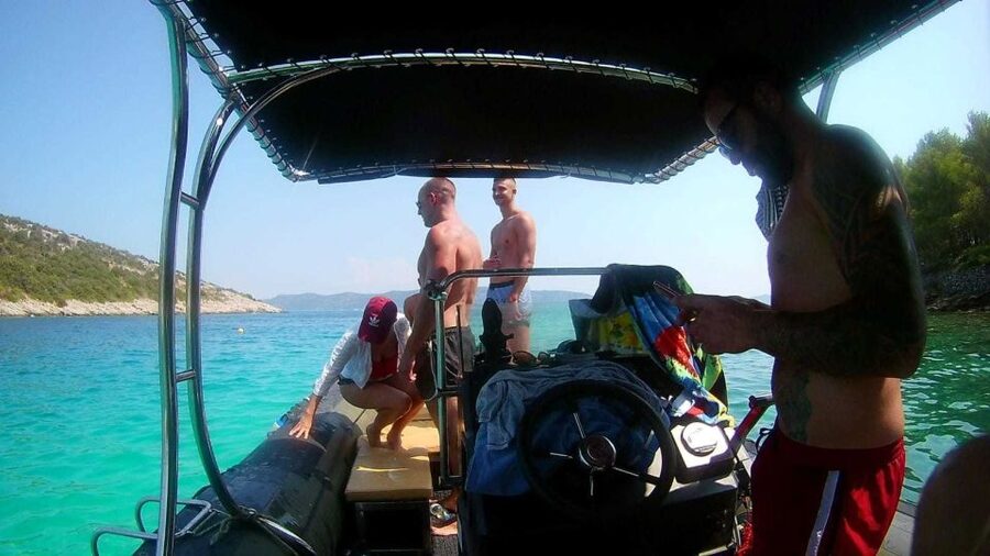 Zadar Islands: Private Hidden Treasures Speedboat Tour - Iž Island: quiet bays, snorkeling from the boat, and village lunch time