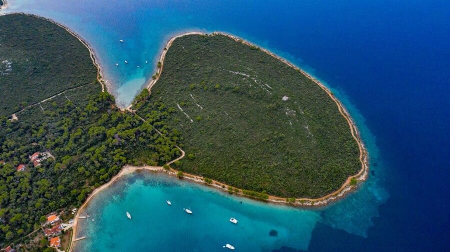 Zadar: Private Half Day Speedboat Tour - Preko village and the monastery on Galevac: the “slow down” moment