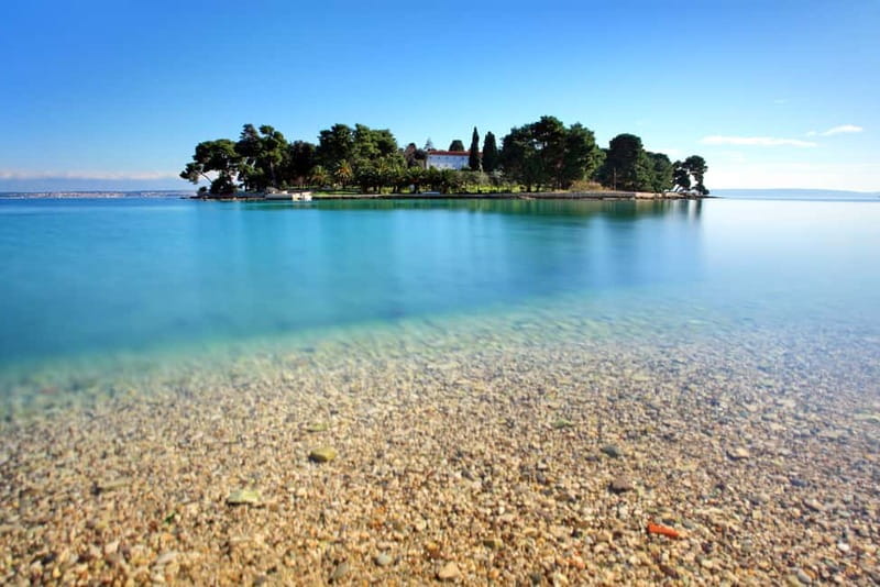 Zadar: Private SpeedBoat Tour to Islands - Drinks Included - Ošljak: Croatia’s smallest inhabited island, reached the fun way