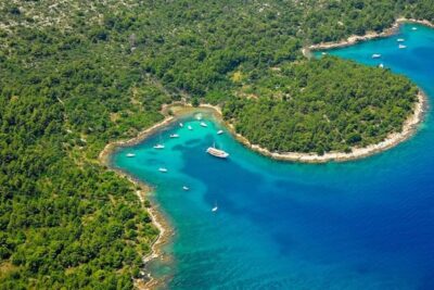 Zadar: RIB boat Tour to Hidden Bays with Snorkeling & Drinks - Entering the day at Molo Branimira and getting to Kokolo Marine