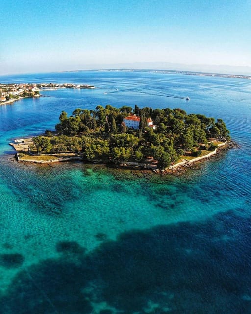 ✪ Zadar: Speedboat Tour to 3 Islands with Refreshing Drinks - The ride rhythm: short cruises, then real time in the water