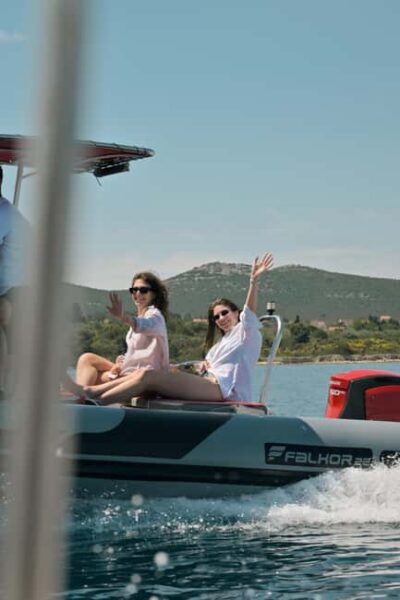 Zadar: Speedboat Tour with Snorkeling & Fruit All Inclusive - Where you meet at Zadar and how to stay on schedule