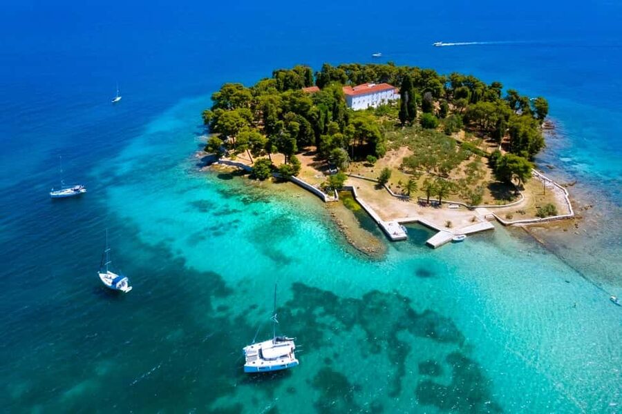 Zadar: Ugljan, Ošljak, and Preko Islands Speedboat Tour - Speedboat comfort, group size, and how the skipper shapes the vibe