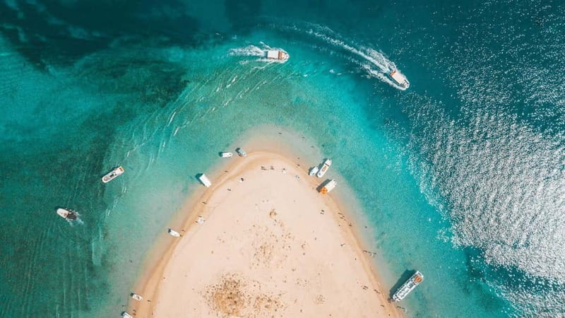 Zakynthos: Laganas Bay, Myzithres & Turtles Speedboat Tour - Myzithres Beach: the boat-only swim stop you’ll remember