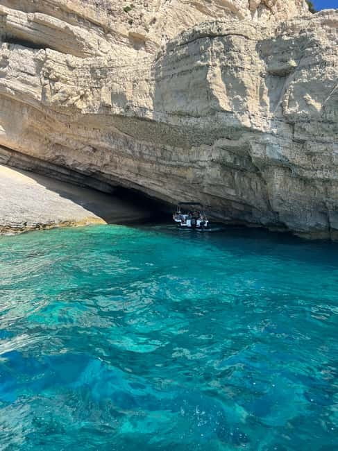 Zakynthos: Turtles, Marathonisi & Keri Caves Speedboat Tour - Key Things You’ll Notice
